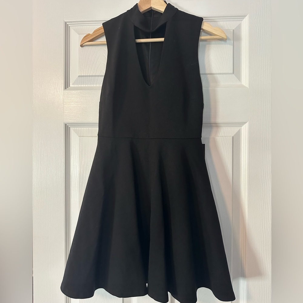 Lulu’s Black mini dress